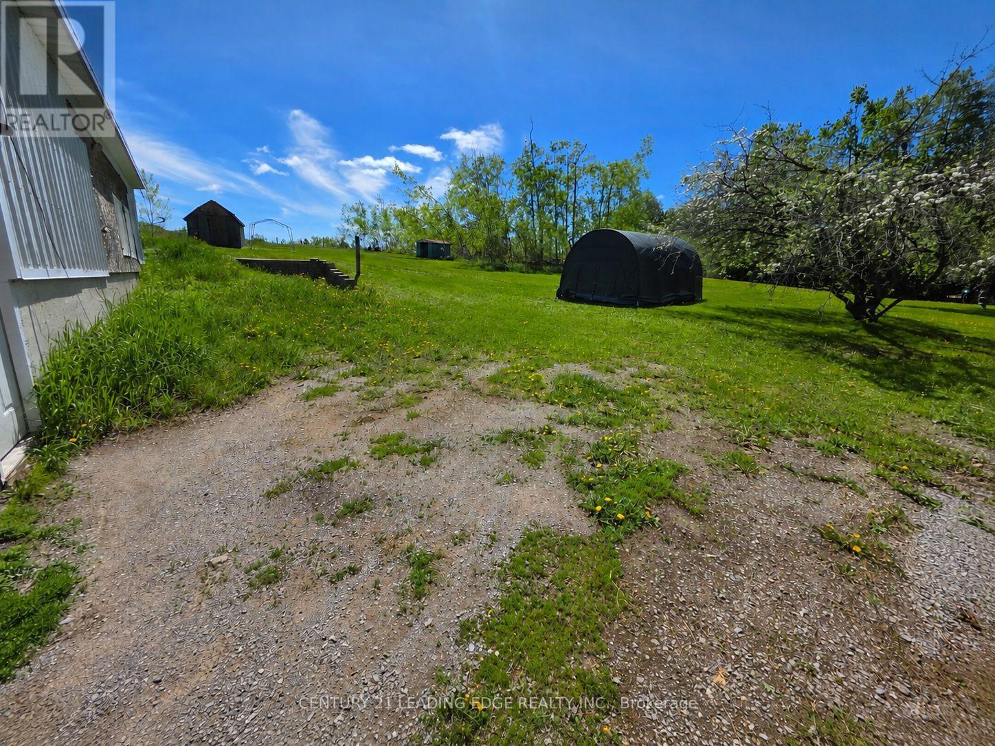 3094 LAKEFIELD ROAD - 32