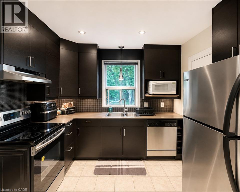 289 SANATORIUM Road, Hamilton, Ontario, L9C1Z4, Hamilton, Ontario — photo 4 of 5