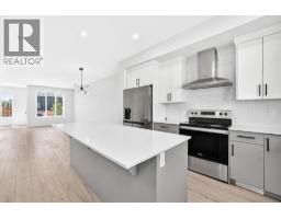 20 Corner Glen Avenue NE - photo 13
