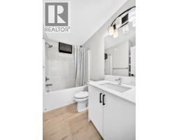 20 Corner Glen Avenue NE - photo 31