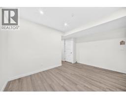20 Corner Glen Avenue NE - photo 36
