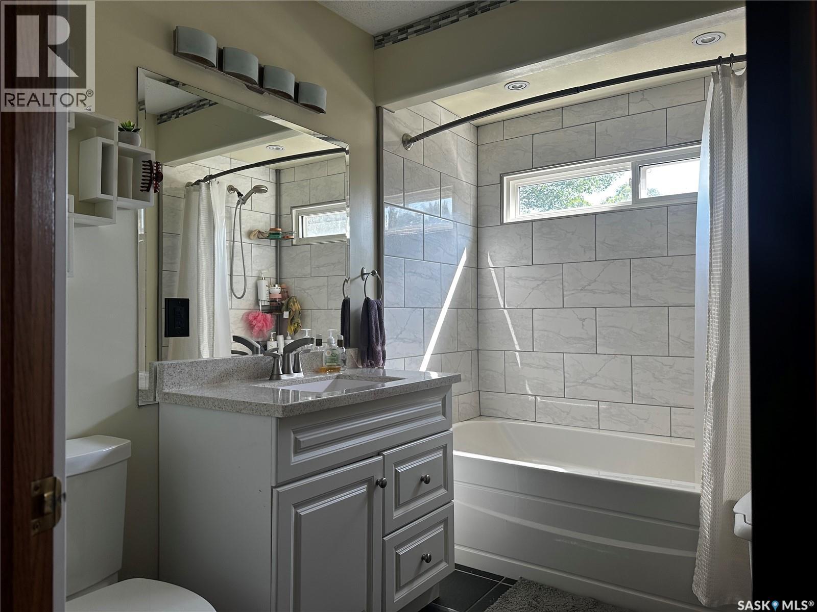 895 Brimacombe DRIVE - Image 22