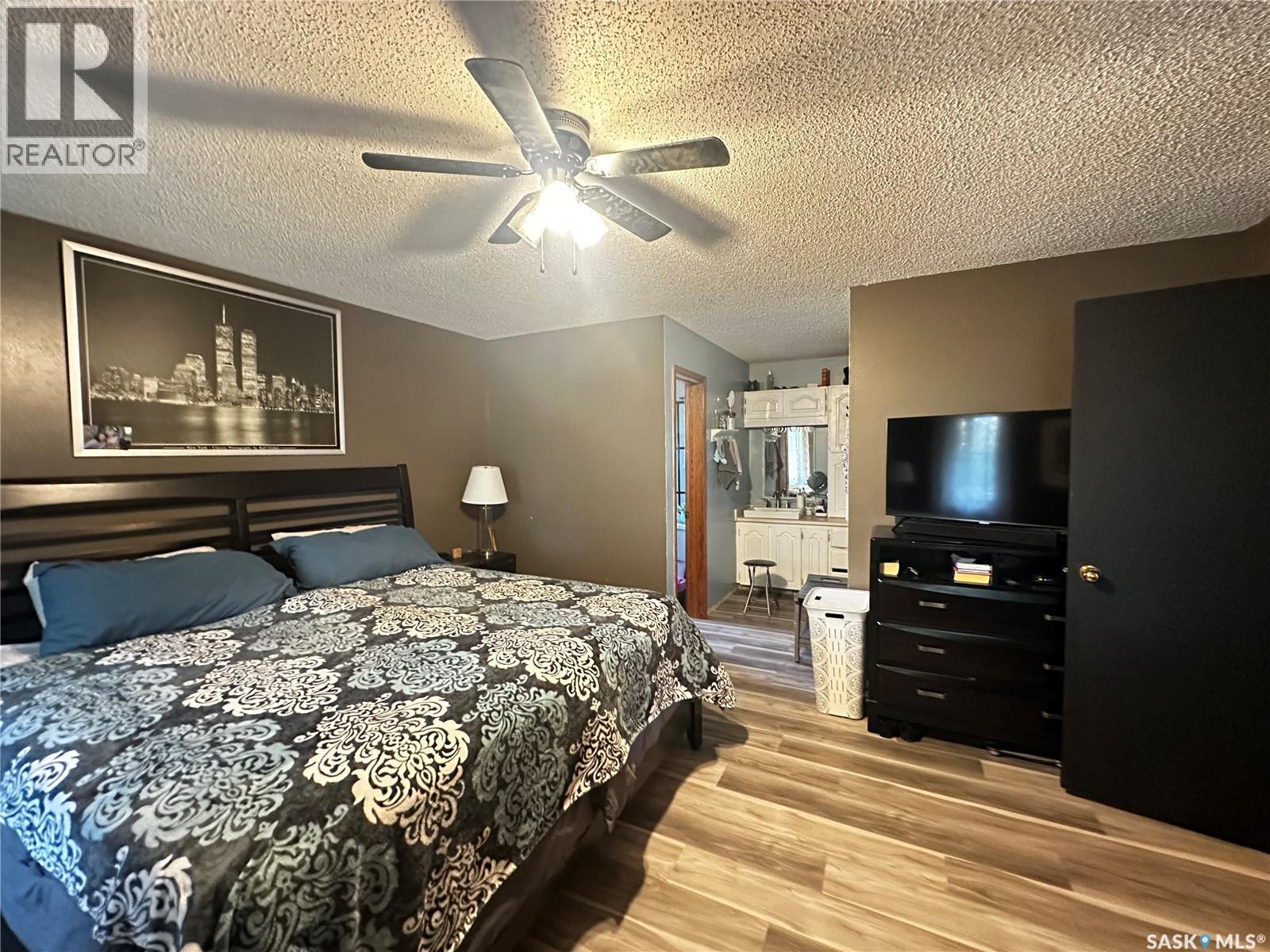 895 Brimacombe DRIVE - 18