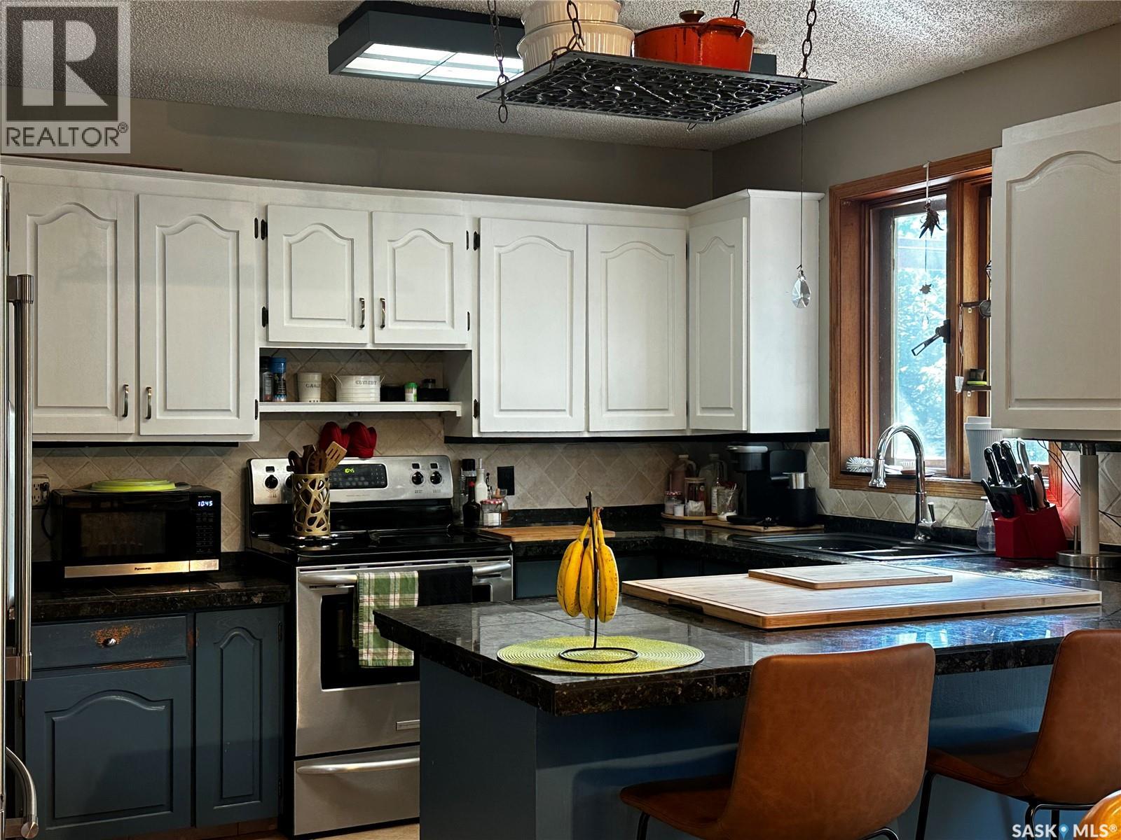 895 Brimacombe DRIVE - 12