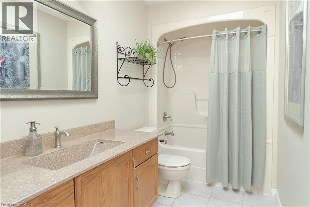 54 REPUBLIC Avenue - Image 14