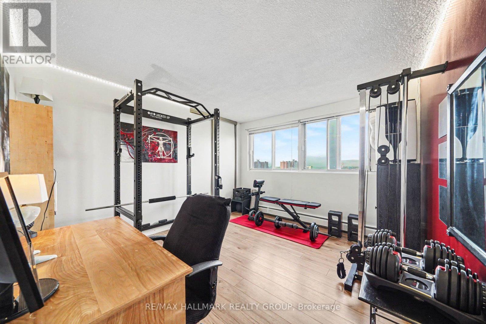 #401 2630 SOUTHVALE CRESCENT - Image 17