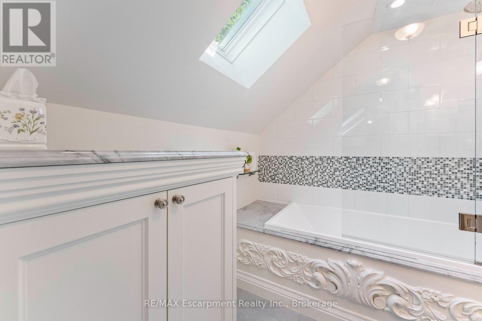 380 WATSON AVENUE - Image 33