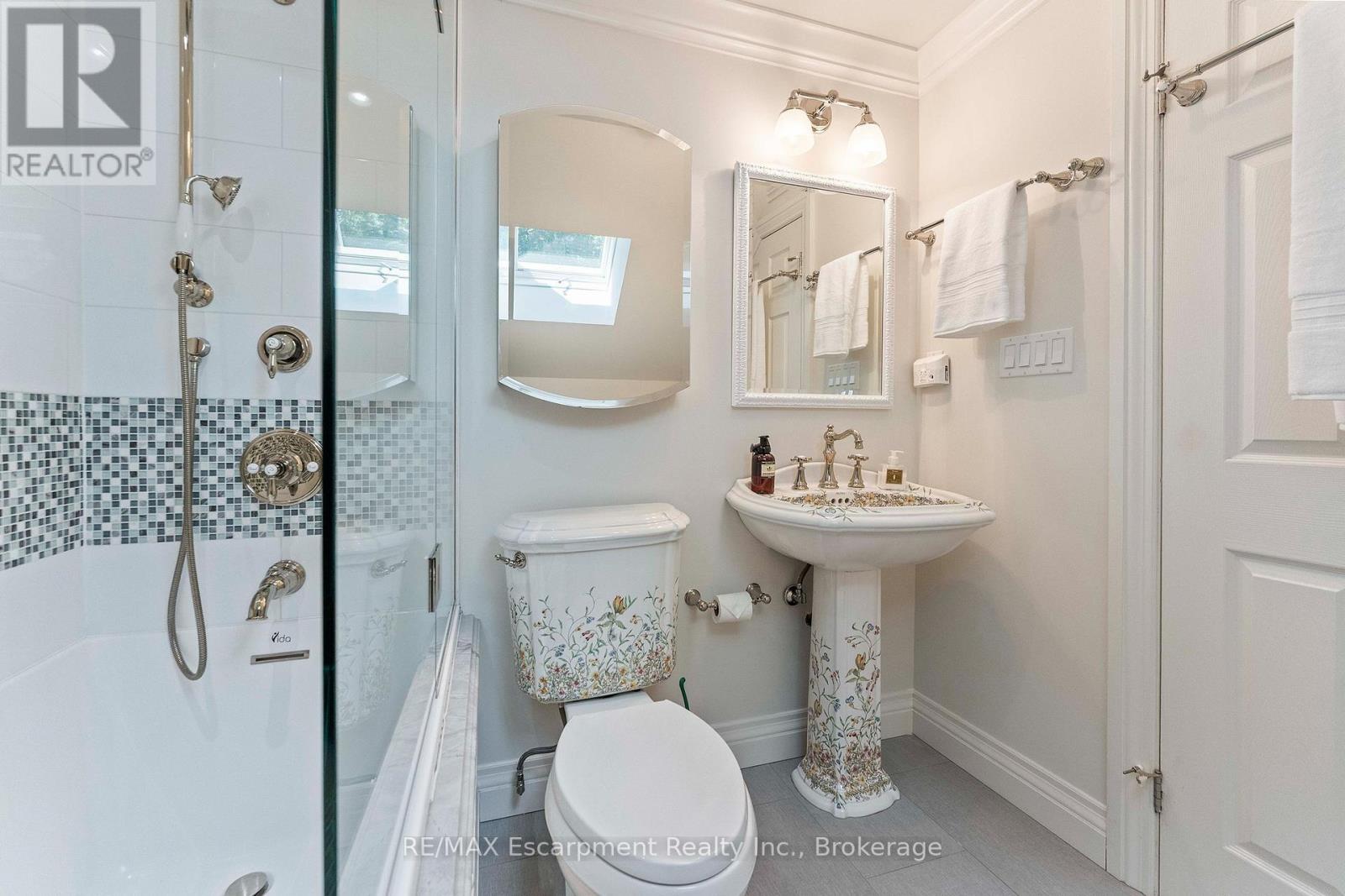 380 WATSON AVENUE - Image 35