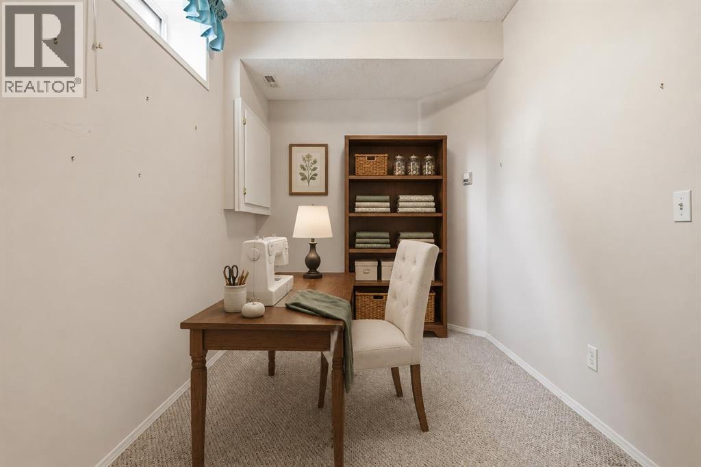 112 Shannon Road SW - 36