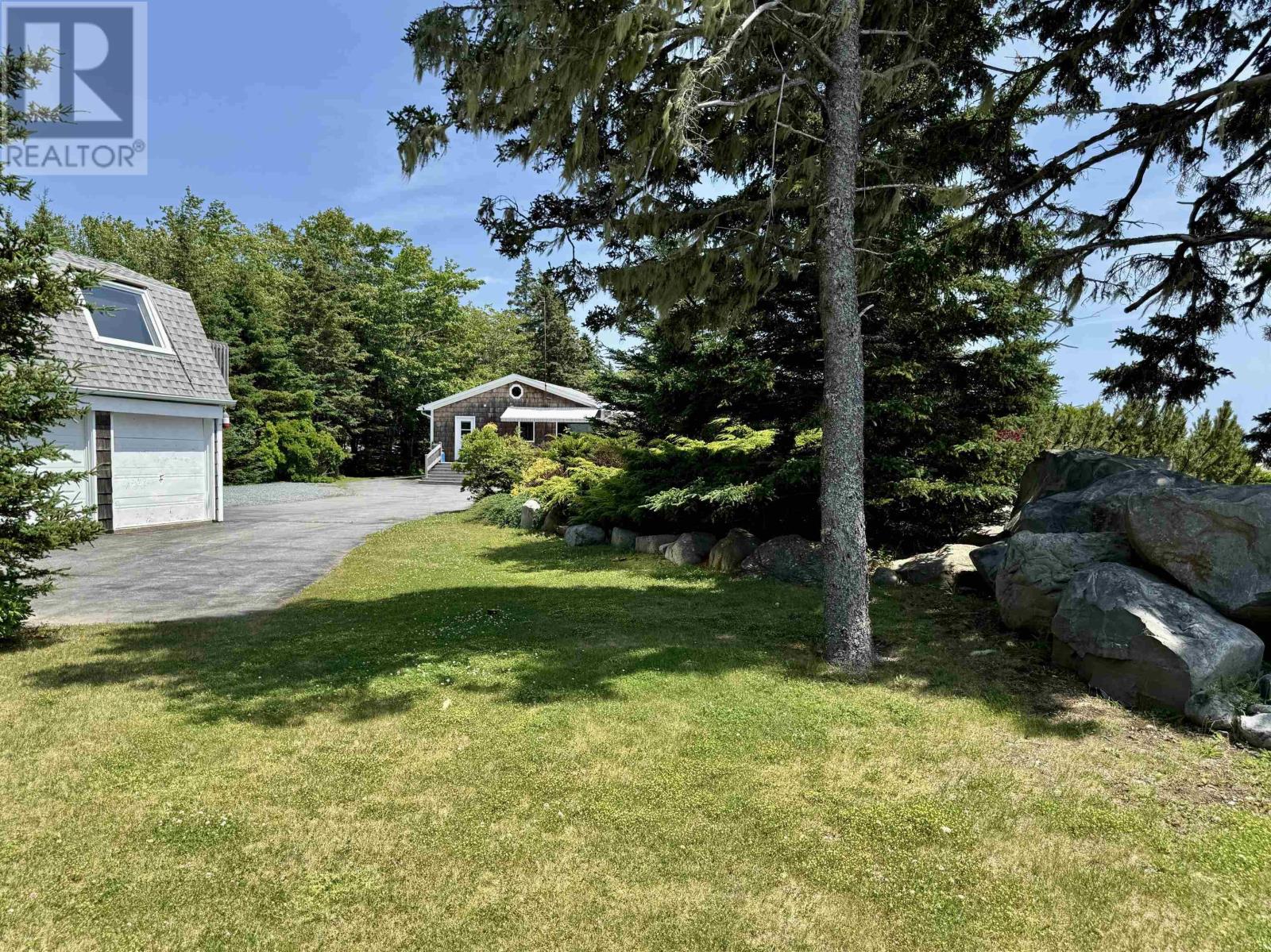7343 Highway 3 - Image 25