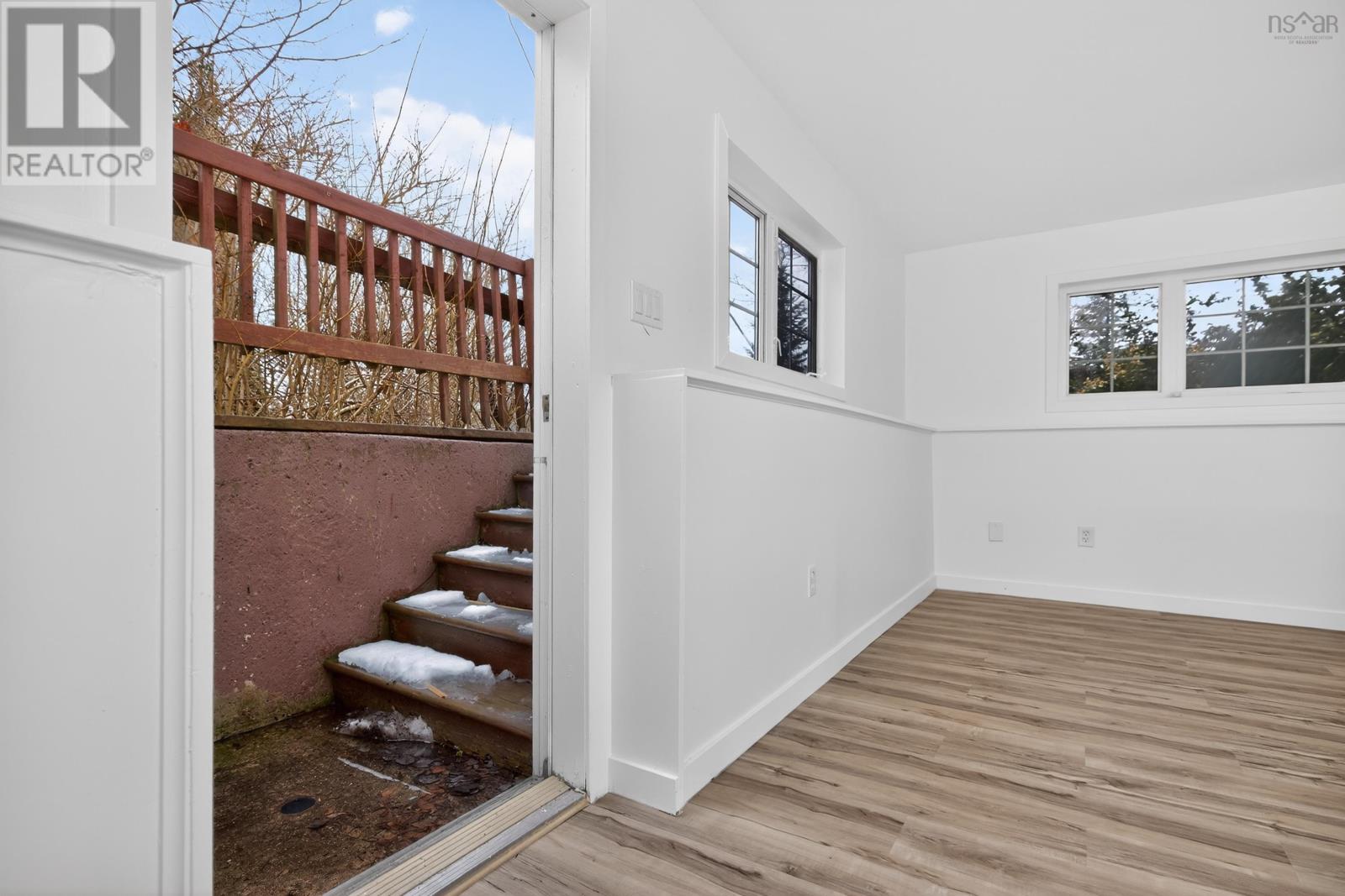 38 Charles Mead Drive - 25