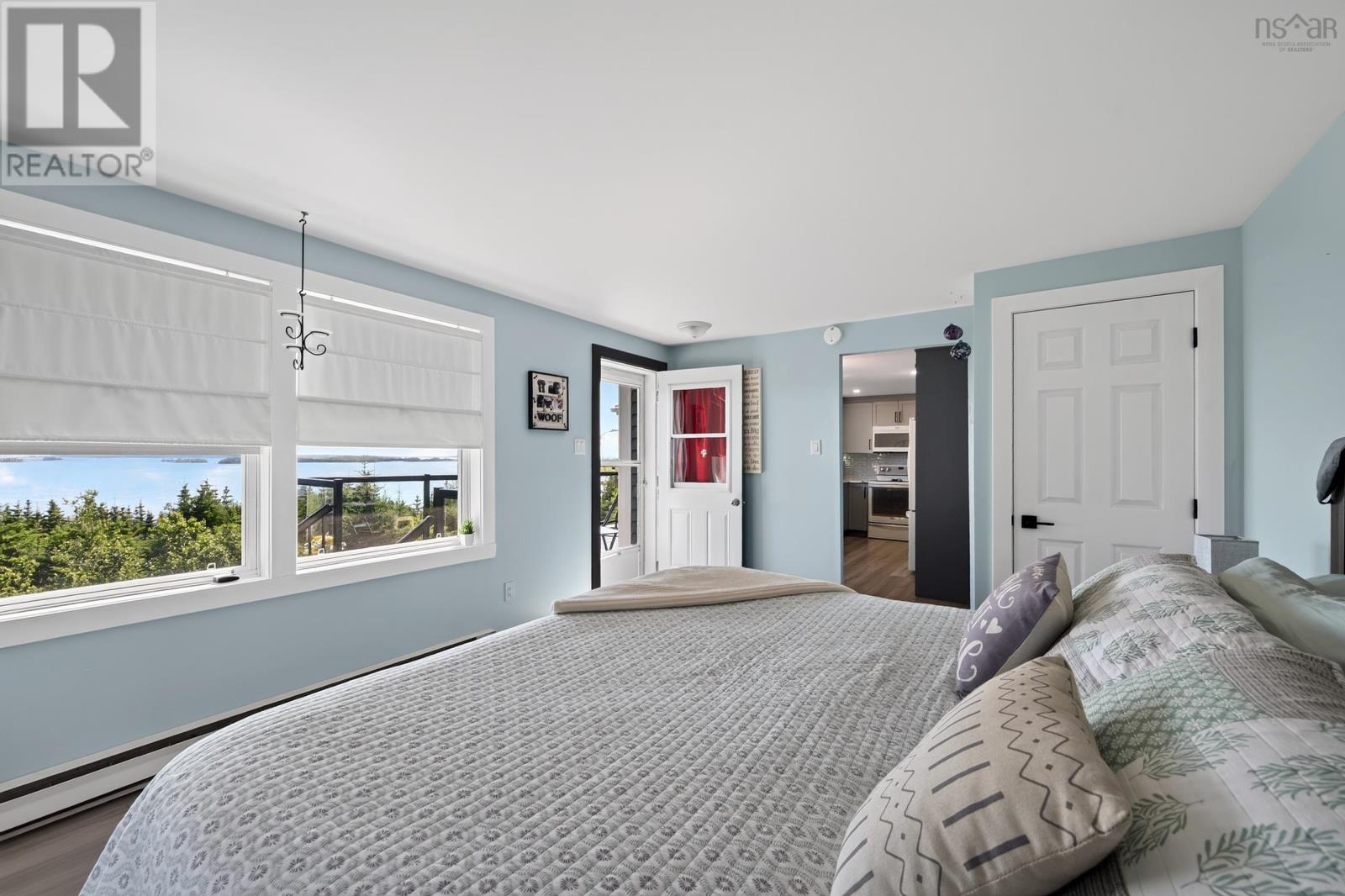16335 Highway 7 - Image 19
