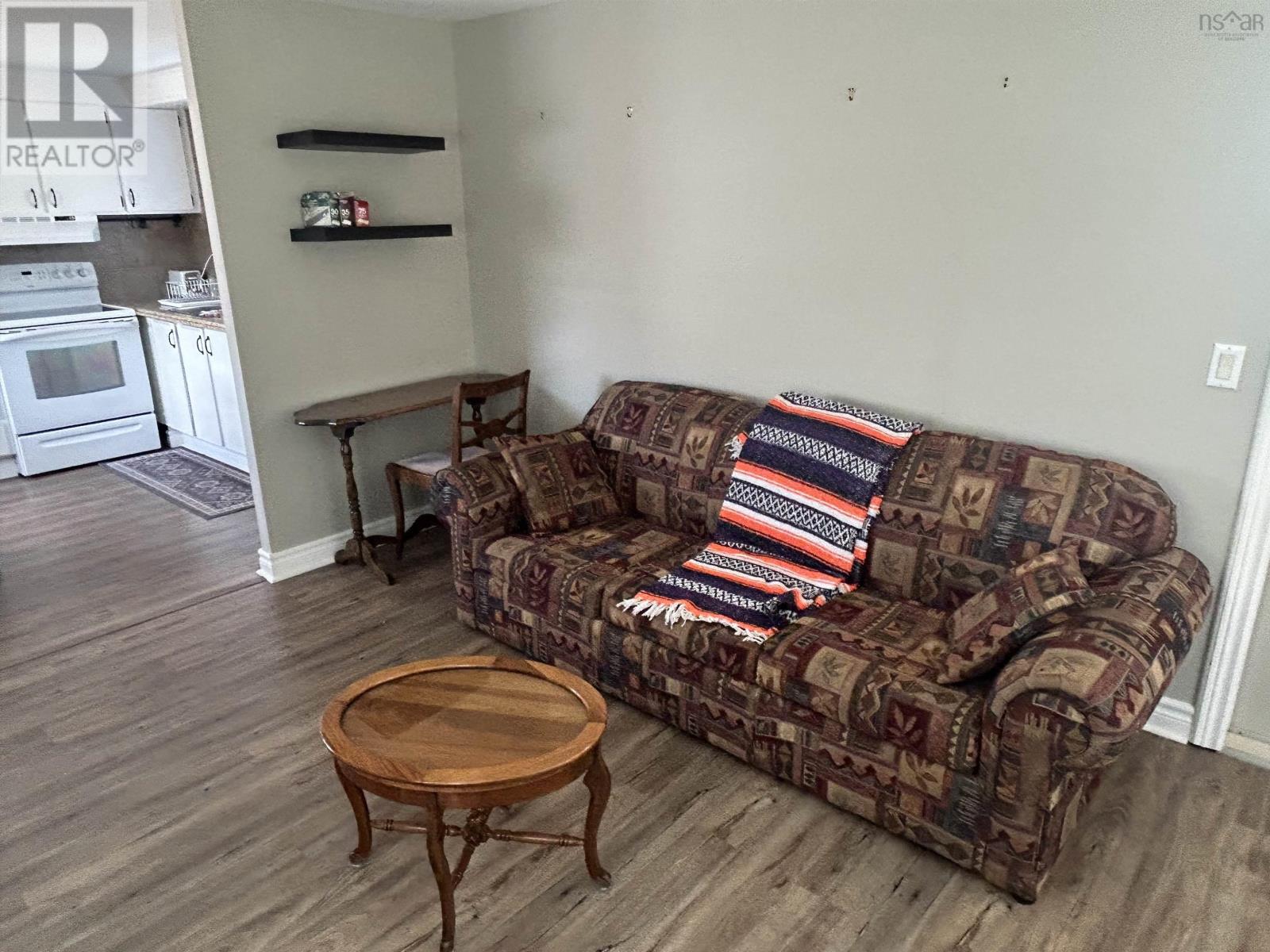 104 Butts Street - 8