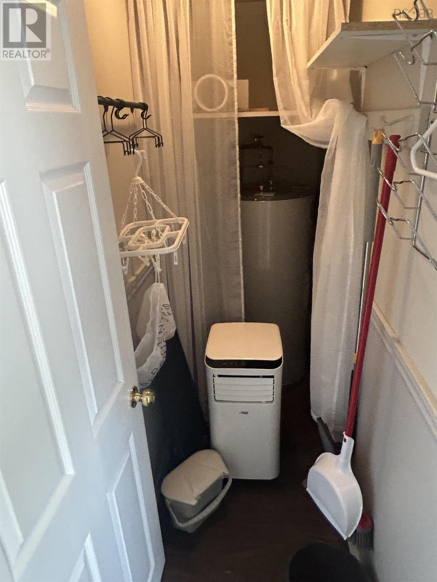 104 Butts Street - 9