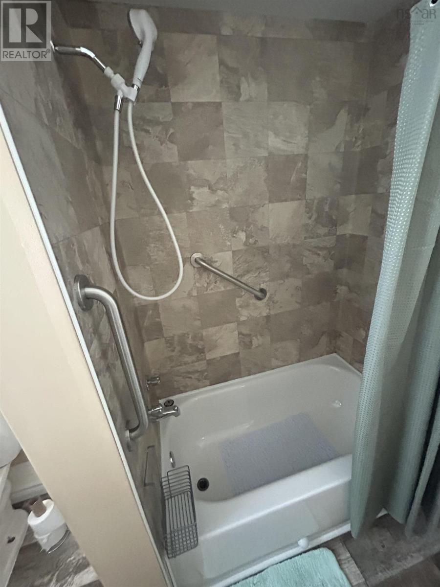 104 Butts Street - 14