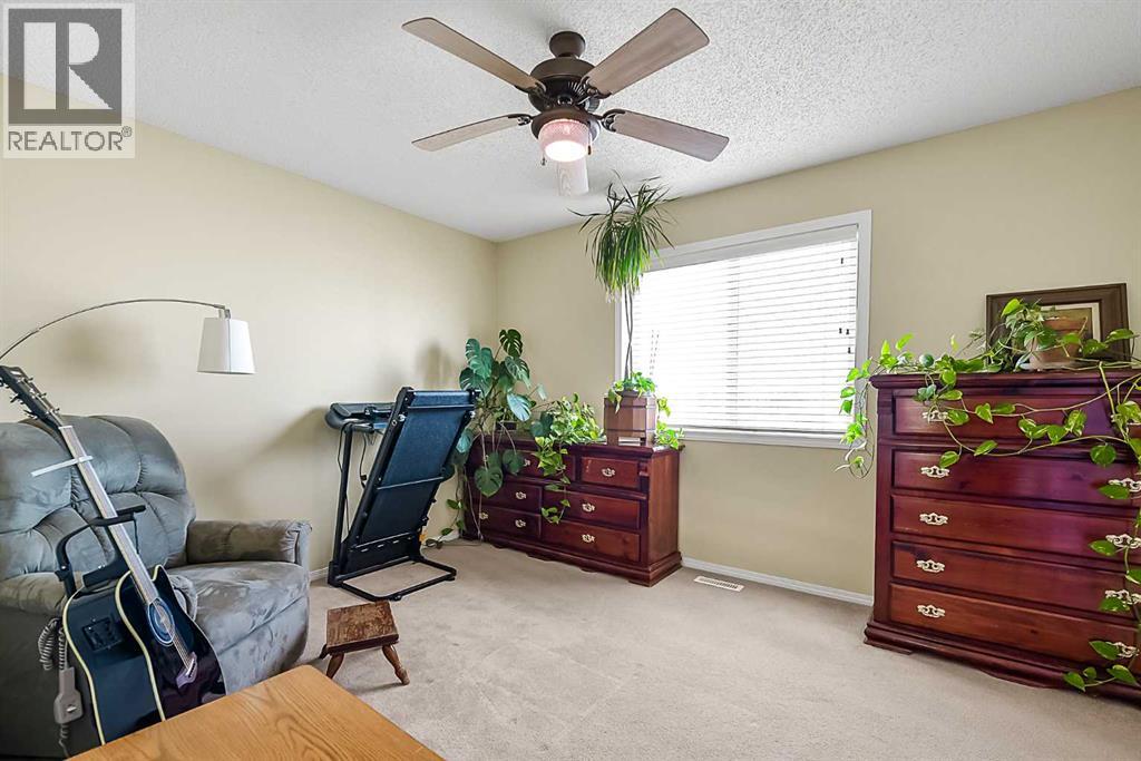 13 Tuscany Ridge Mews NW - 19