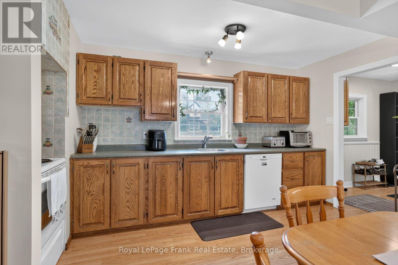 728 HURLEY STREET - Image 10
