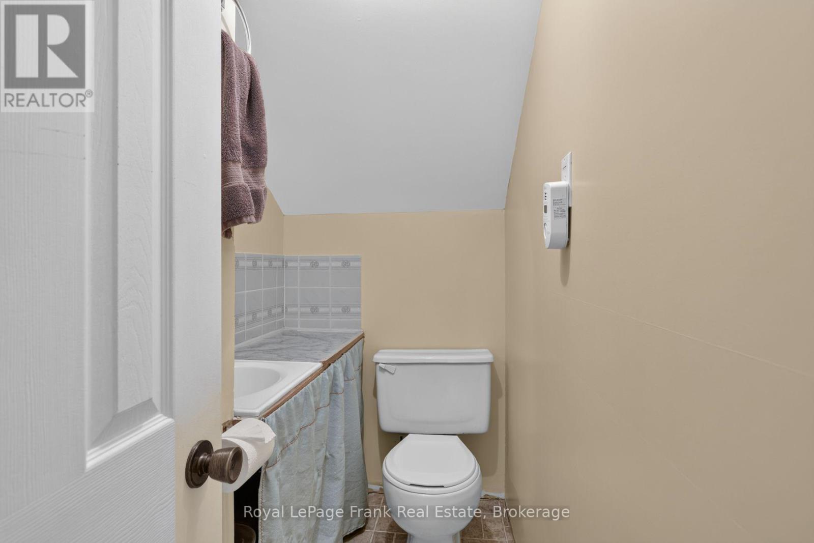 728 HURLEY STREET - Image 33