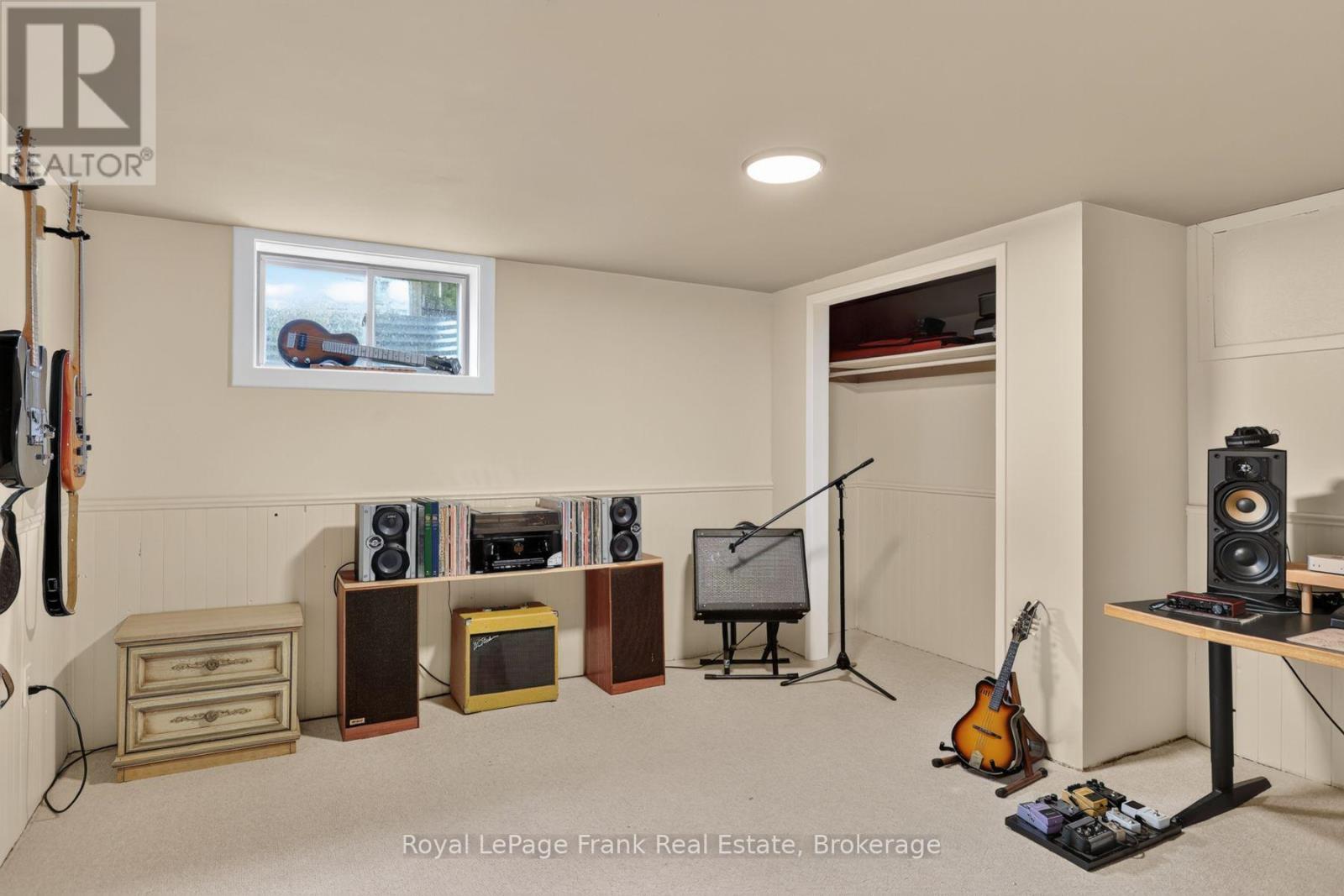 728 HURLEY STREET - Image 40