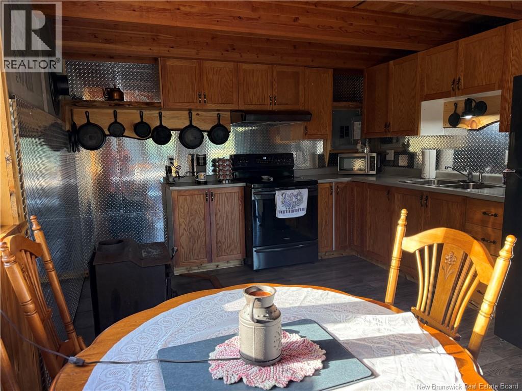 338 Glenburn Road - 10