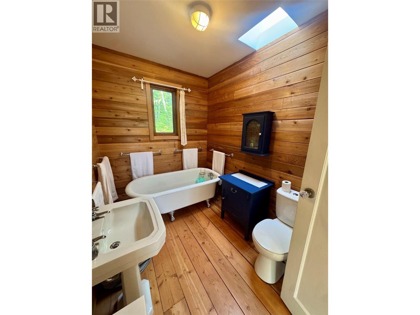 Lot 2 Slocan Lake Boat Access - Image 17