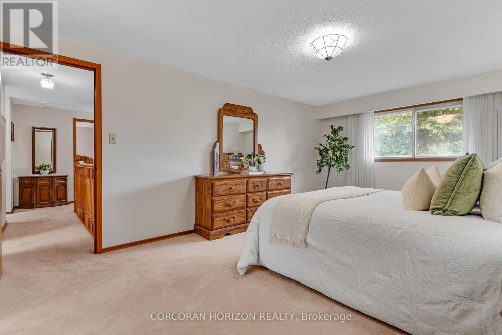 8 BLUE SPRUCE COURT - 18