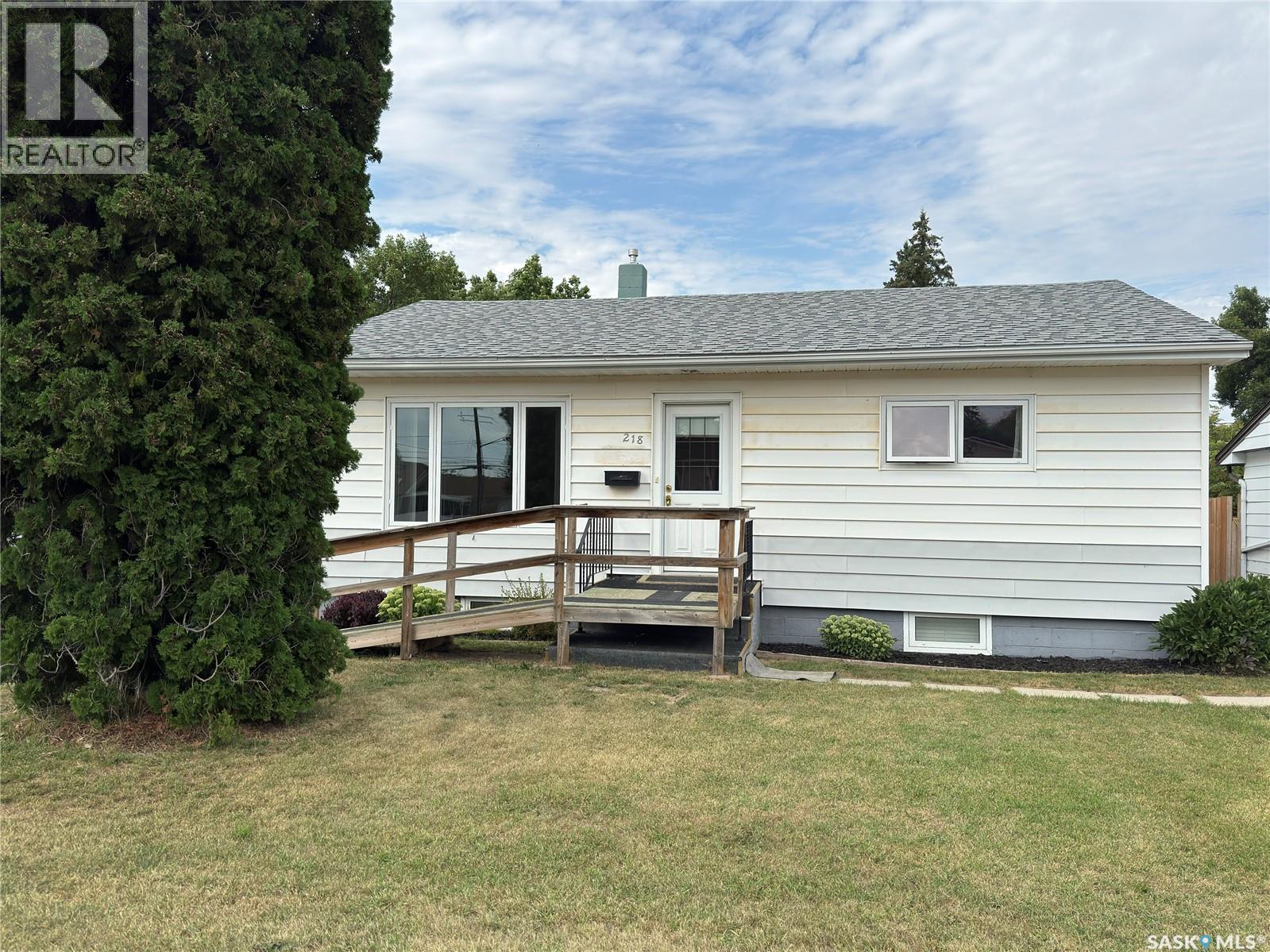 218 Downey STREET - 1