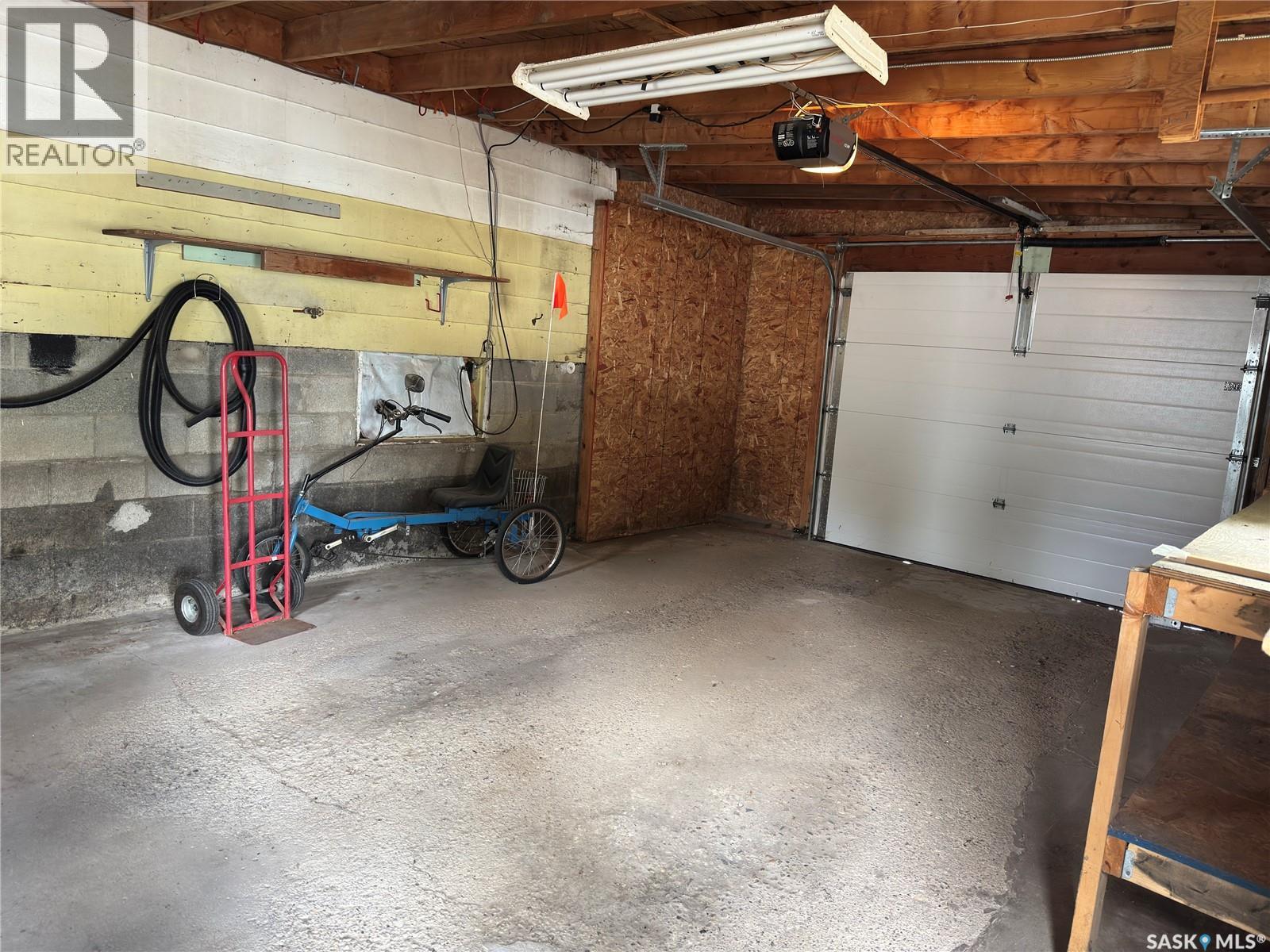 218 Downey STREET - 17