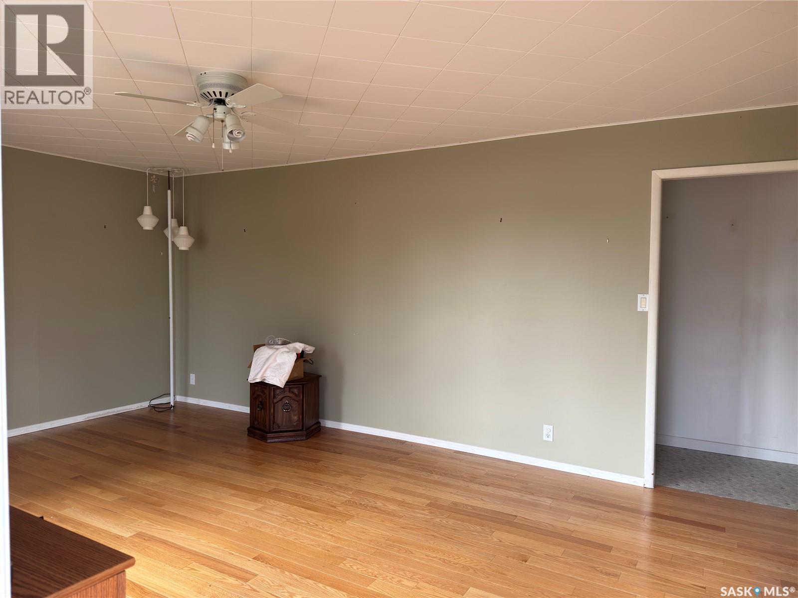 218 Downey STREET - 3
