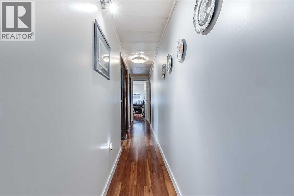 55, 4000 13 Avenue SE - 22