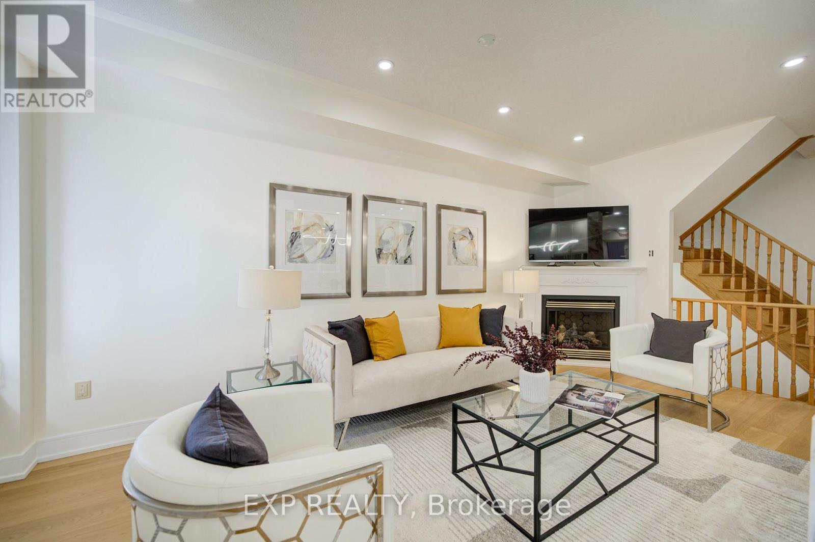 13 KENILWORTH GATE - 20