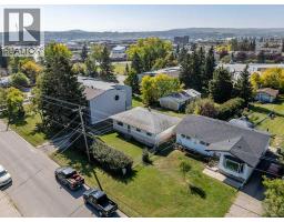 217 Ross Avenue - photo 5