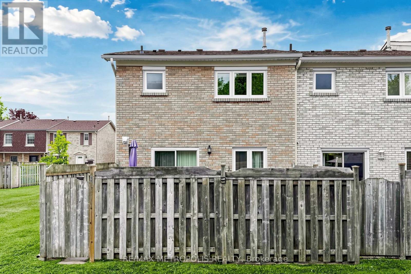 #96 580 EYER DRIVE - 49