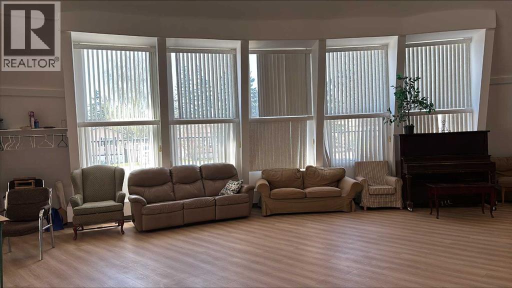 169, 3223 83 Street NW - 31
