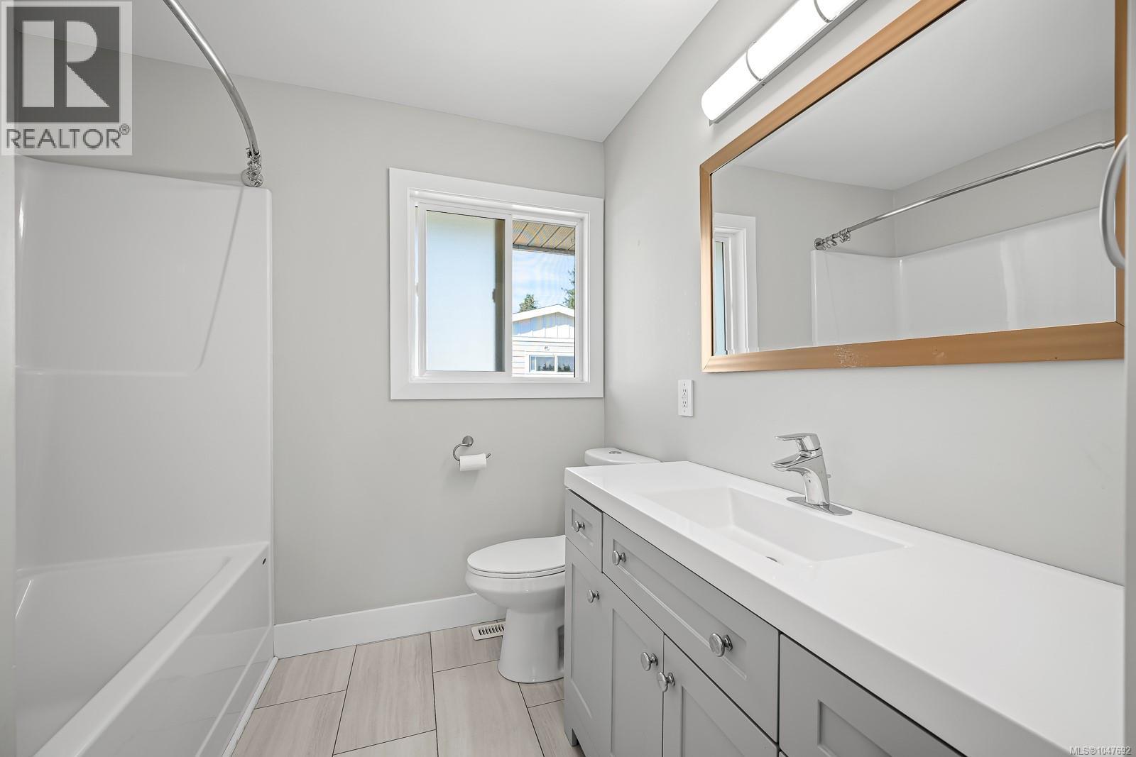 262 McLean St - Image 36