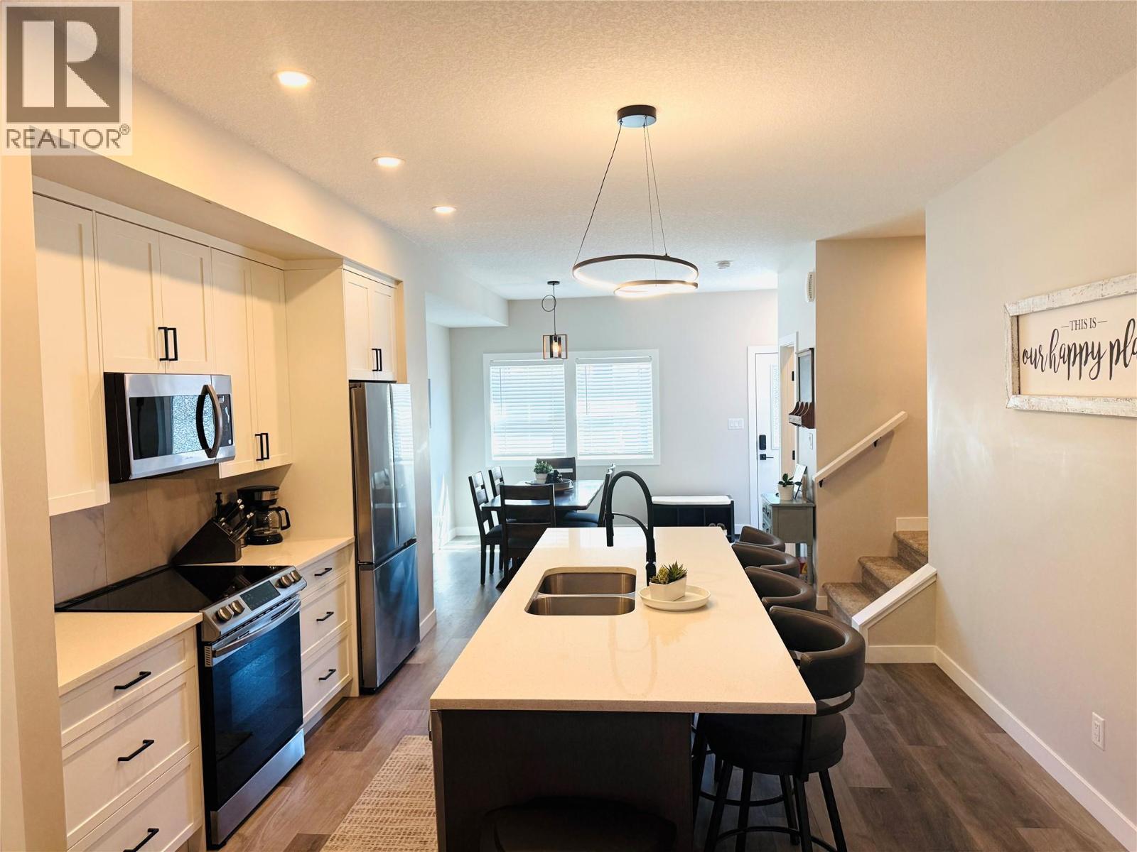 #2 4883 Stanley Street - Image 10