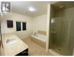 35 Humberstone Crescent, Brampton, ON L7A4C2 Photo 10