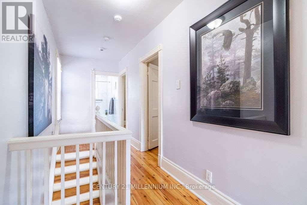 20 DICKSON AVENUE - 12