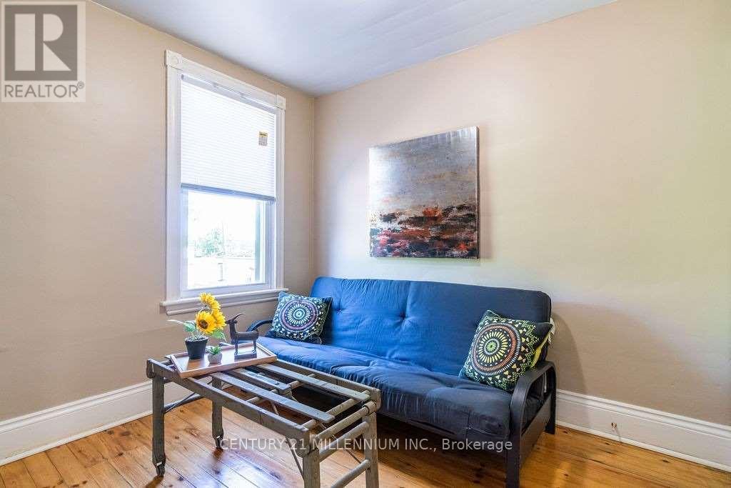 20 DICKSON AVENUE - Image 15