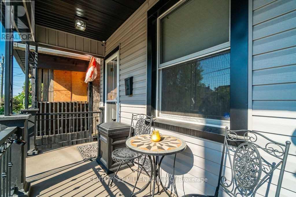 20 DICKSON AVENUE - 2