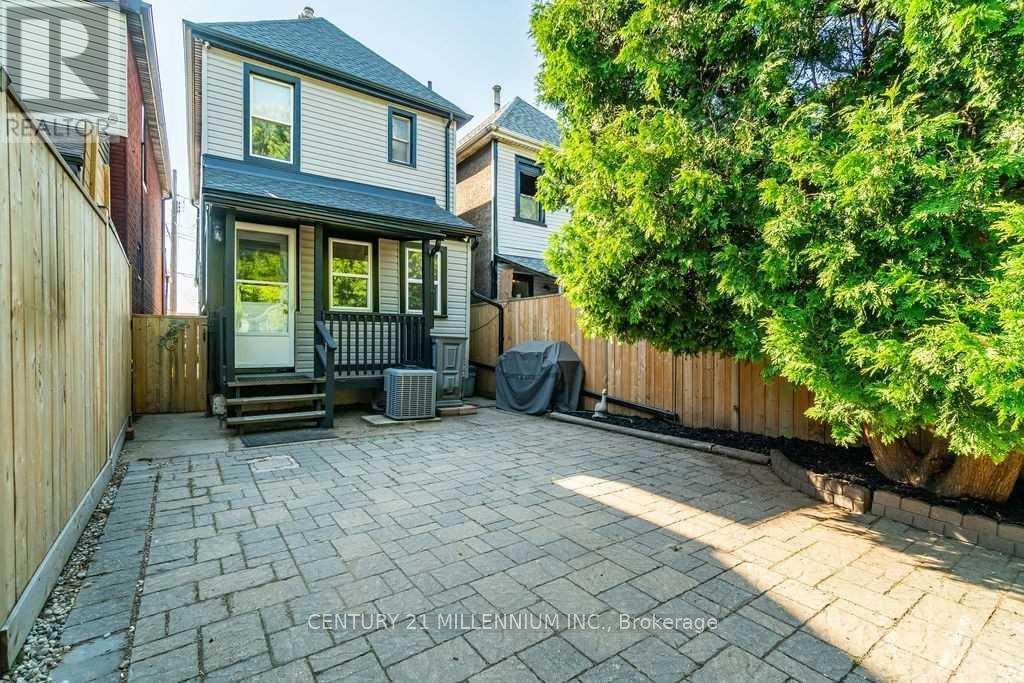 20 DICKSON AVENUE - Image 25