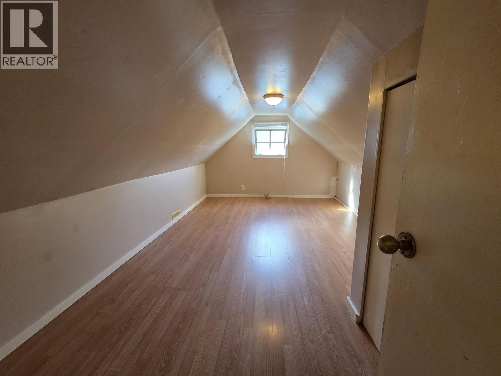 2506 PEAR STREET - 16
