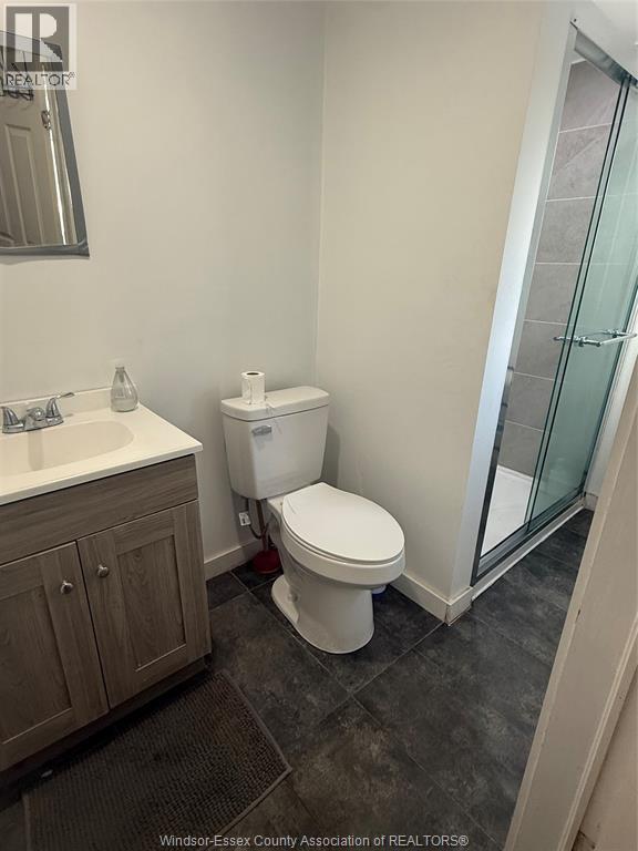 81 ROBINSON - Image 10