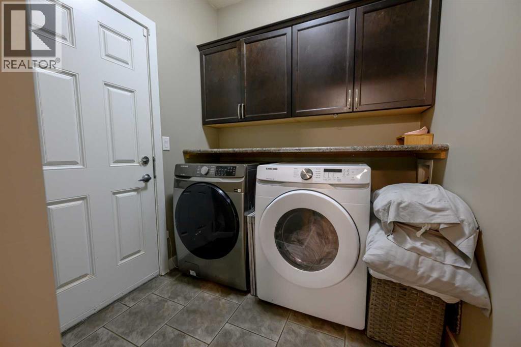 9433 88 Street - Image 11