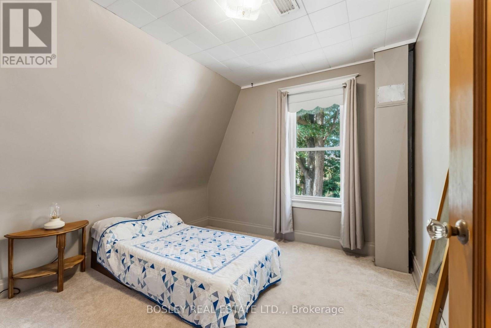 99 WELLAND STREET N - 33