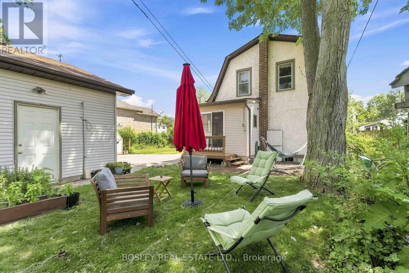 99 WELLAND STREET N - 44