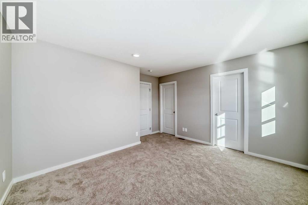 61 Monarch Boulevard - 24