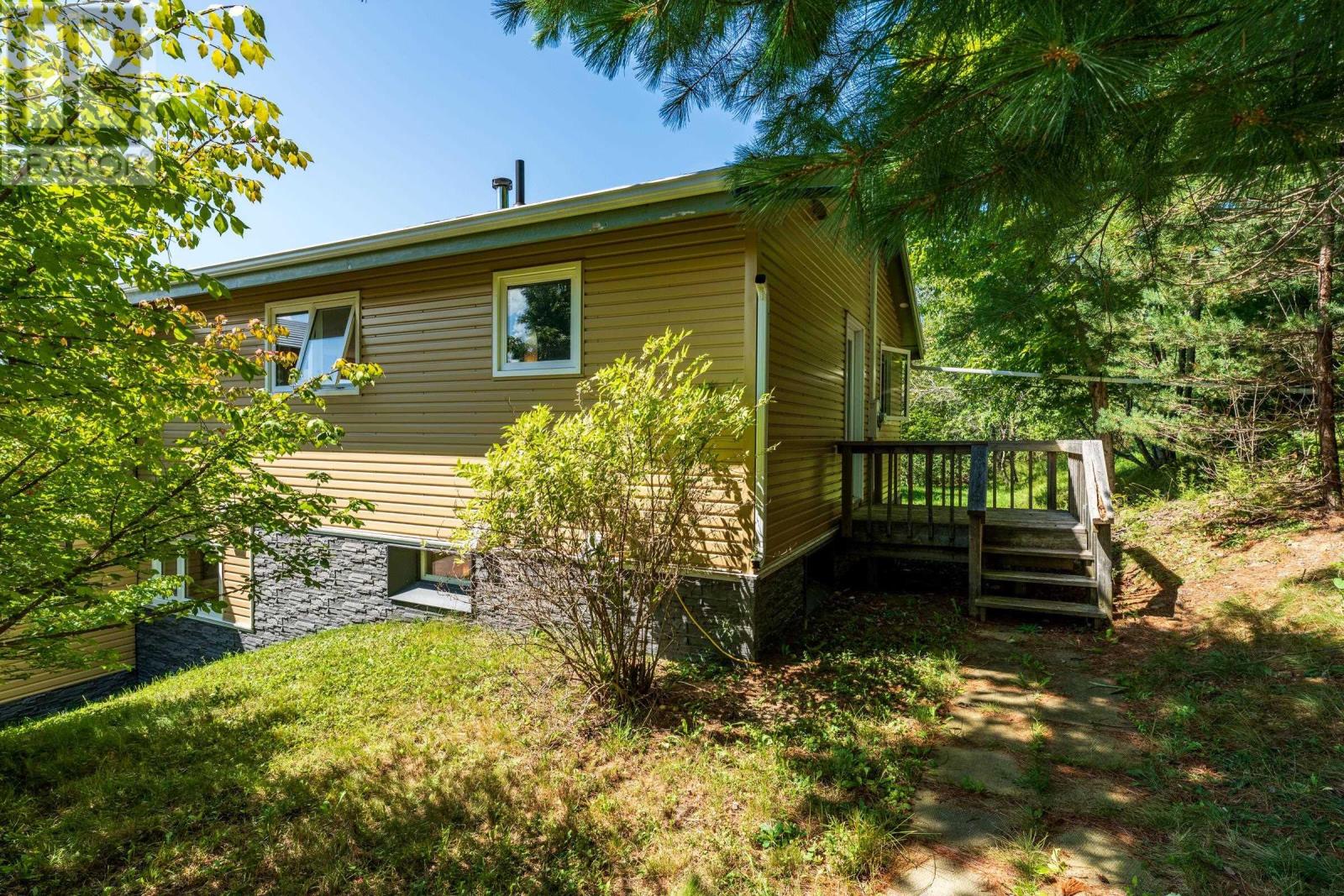 421 Chute Road - 30