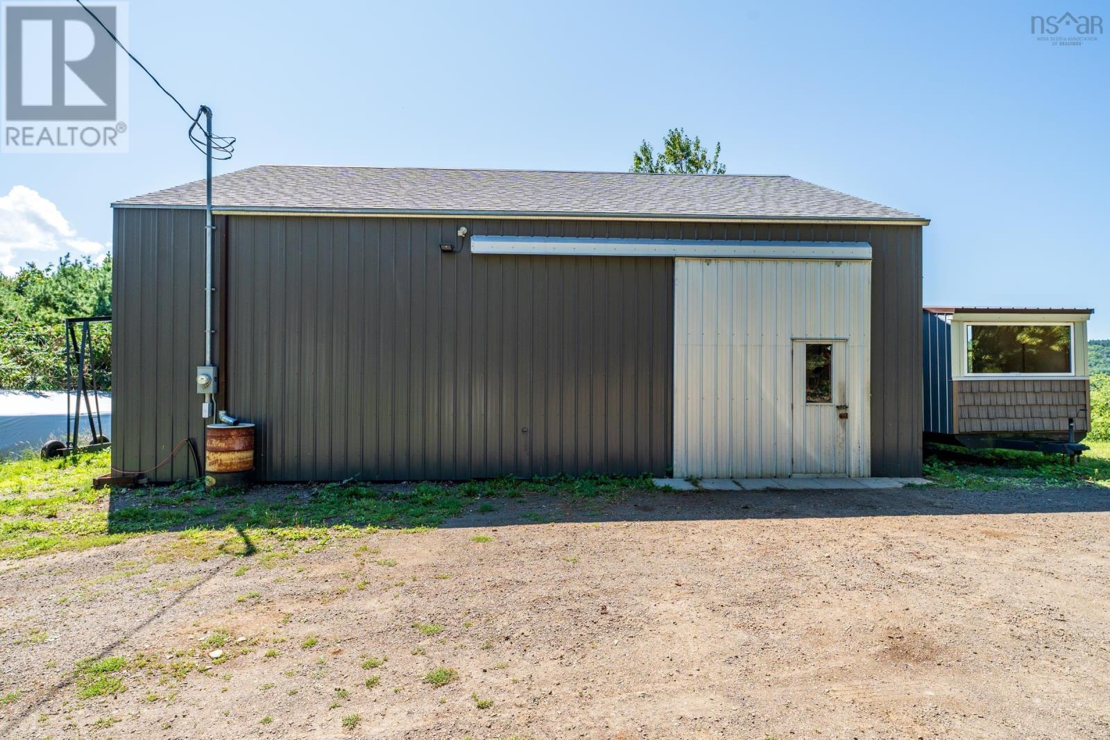 421 Chute Road - 33
