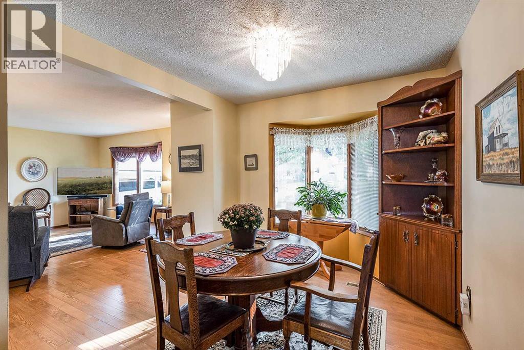 2546 22 Avenue SE - Image 10